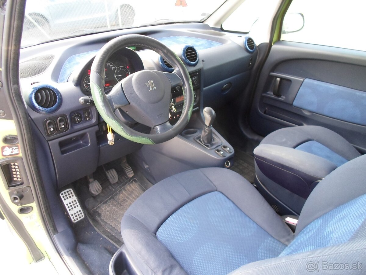 Peugeot 1007 1.4 HDi Trendy - 9