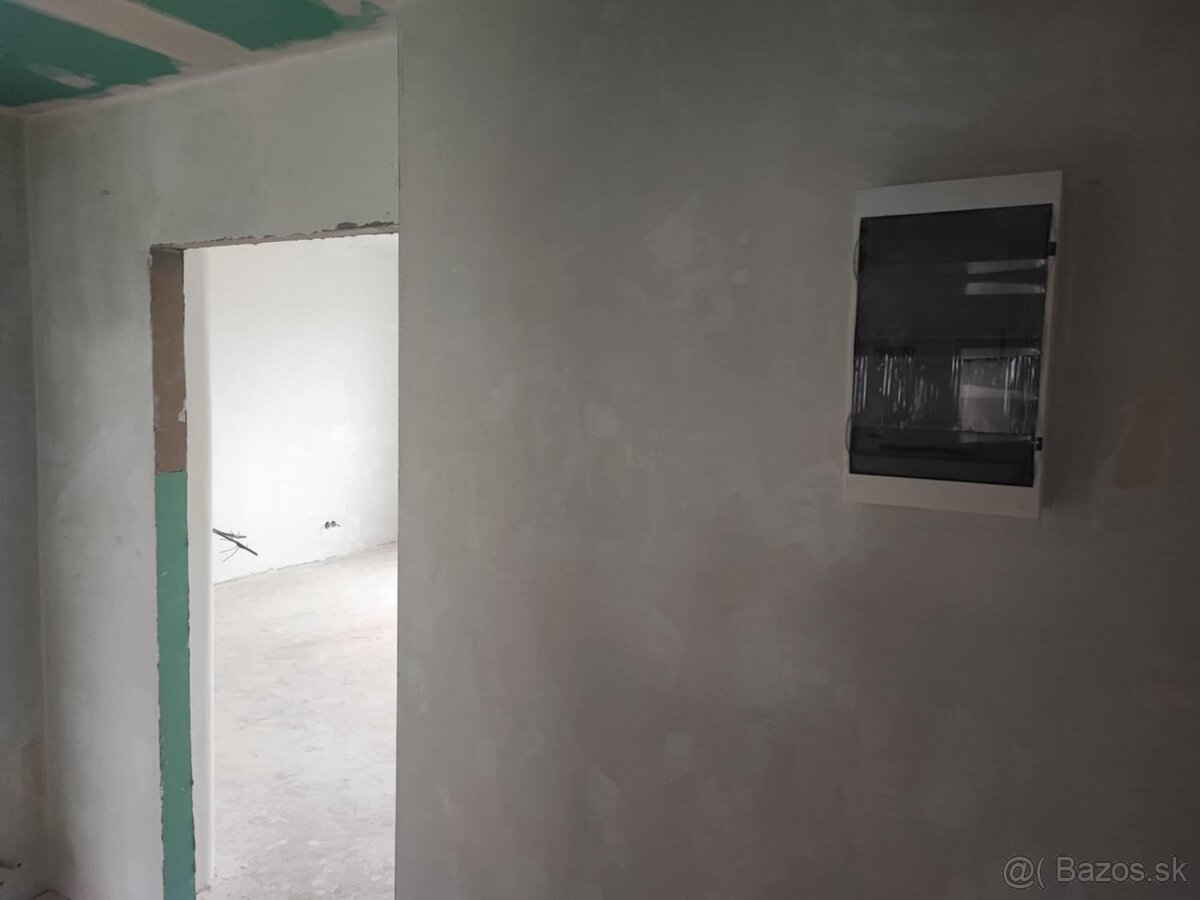 Tehlový dvojizbový byt s terasou v centre mesta - 9