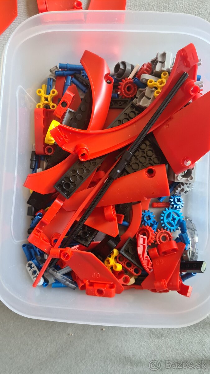 Non Lego F40 zo setu 42143 - 9