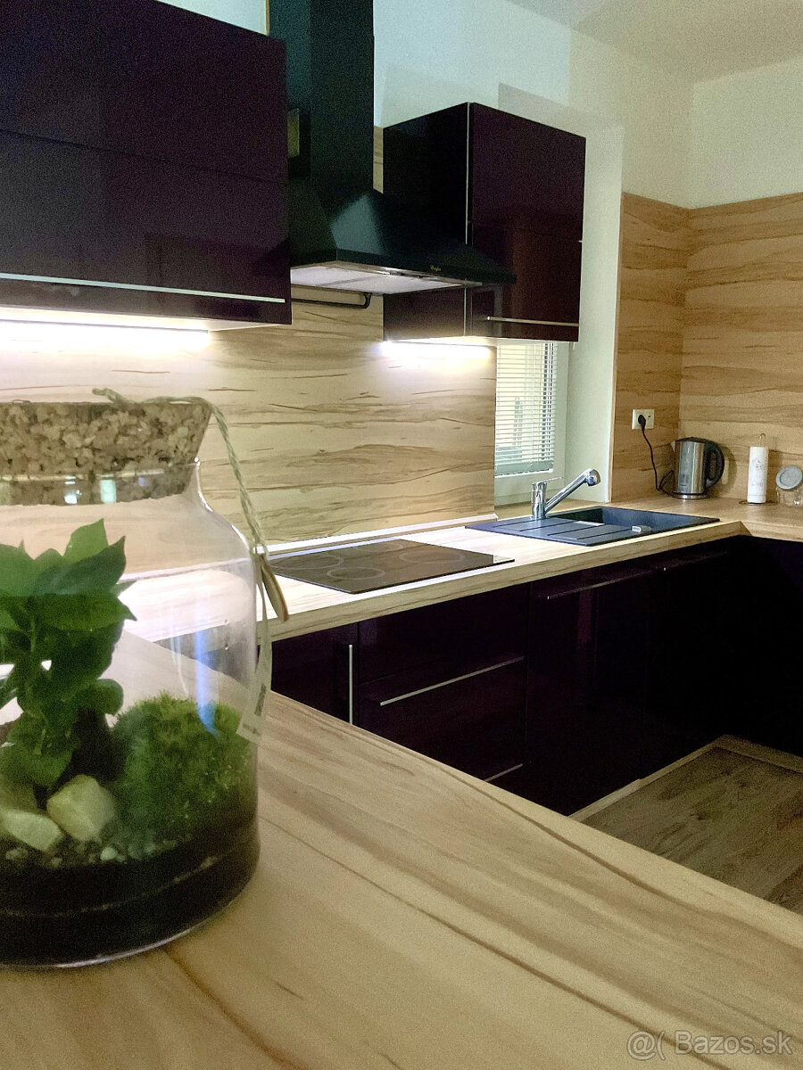 Na predaj moderný 5-izbový nízkoenergetický rodinný dom – Ču - 9