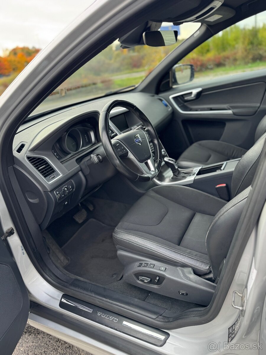 Volvo XC 60 rok výroby 2015 - 9