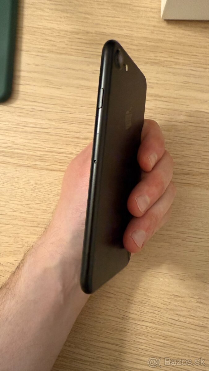 iPhone 7 128 GB Čierny - 9