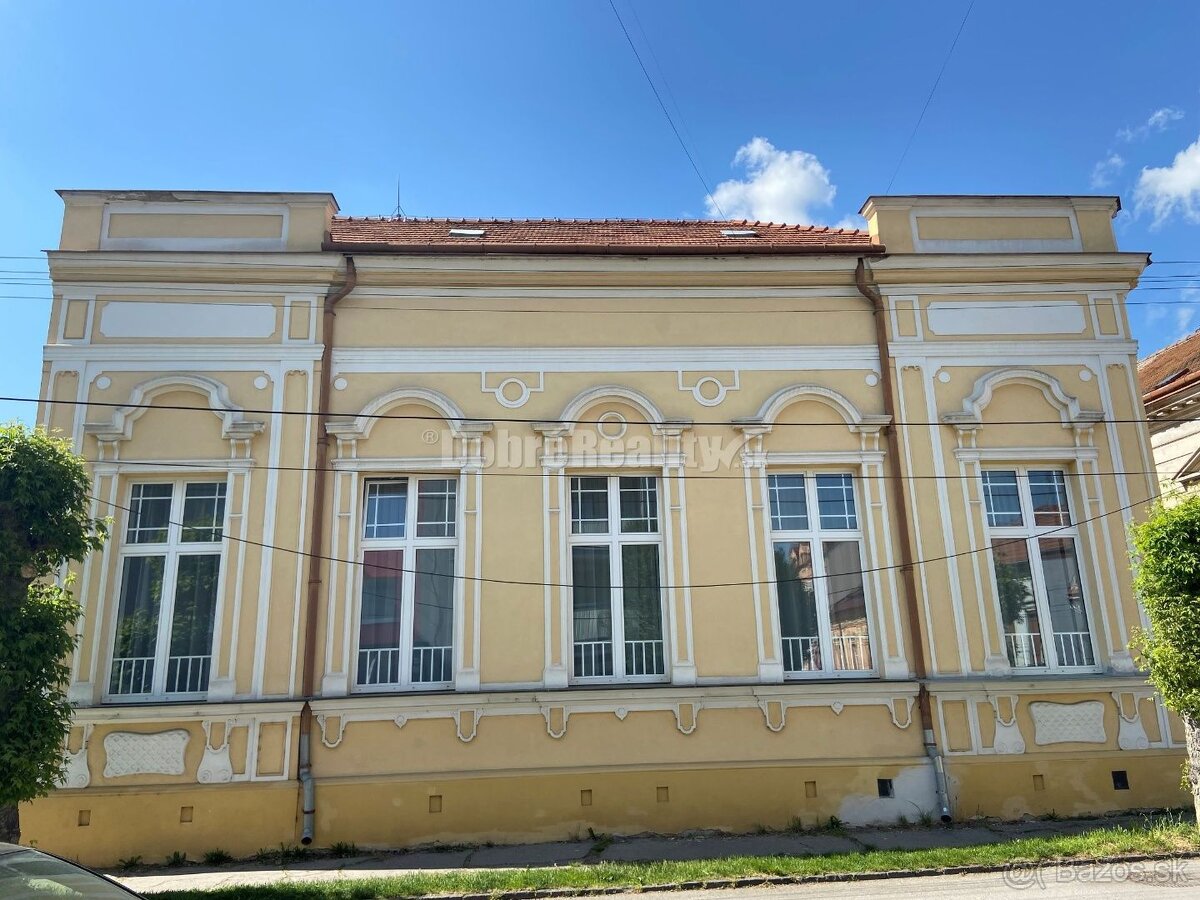 Na predaj veľká, lukratívna komerčná budova v centre Rimavsk - 9