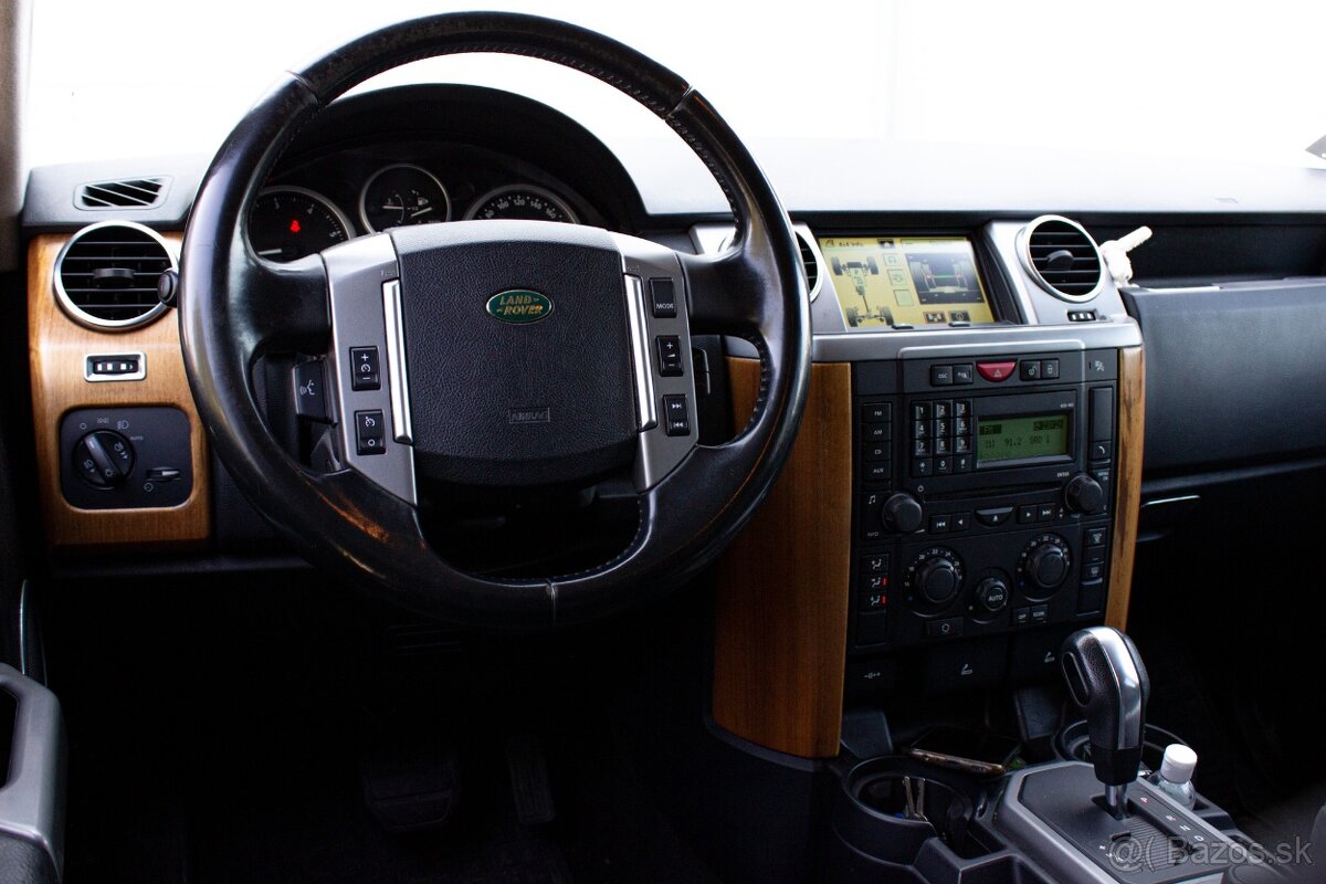 Land Rover Discovery HSE + Convenience Pack - 9