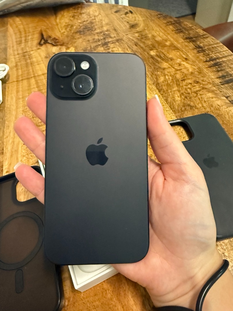 iPhone 15 Black 256GB - 9