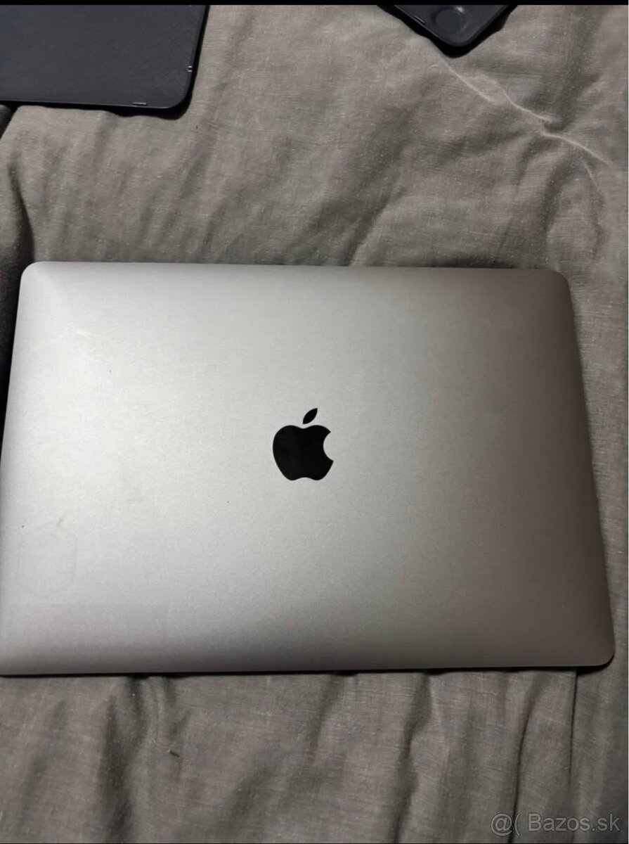 MacBook pro - 9