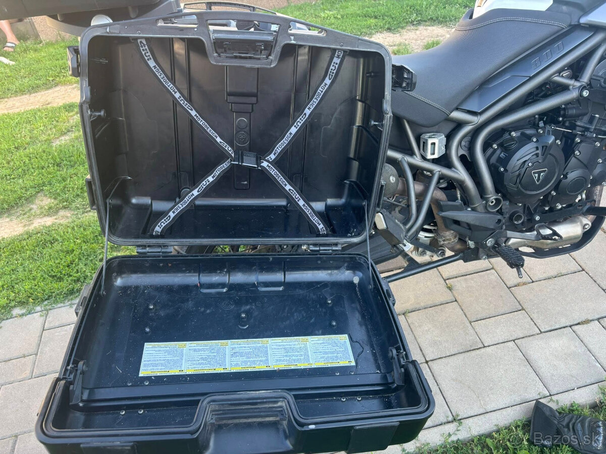 GIVI - Kufre a držiaky - 9