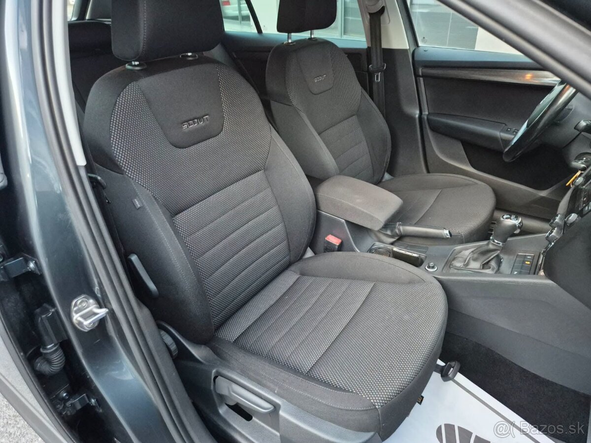 ŠKODA OCTAVIA III COMBI SCOUT 4x4 DSG - 9