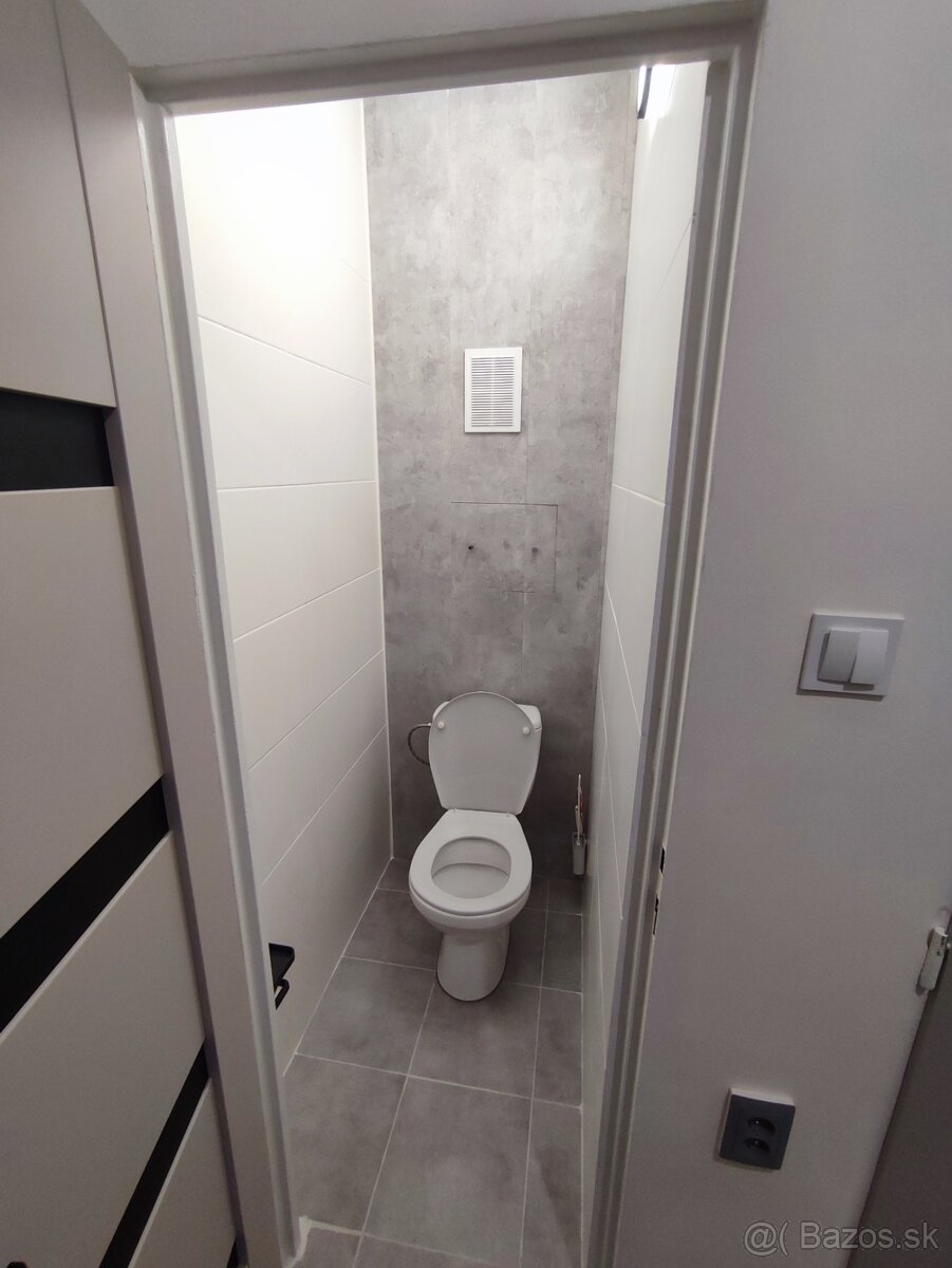 Pekná garsónka v centre mesta.Nice studio apartment in the c - 9