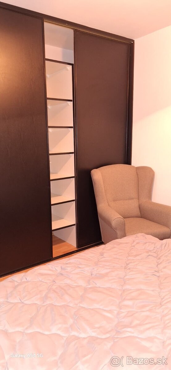 PREDAJ - 2-izbový byt BA II. - Ružinov - 9