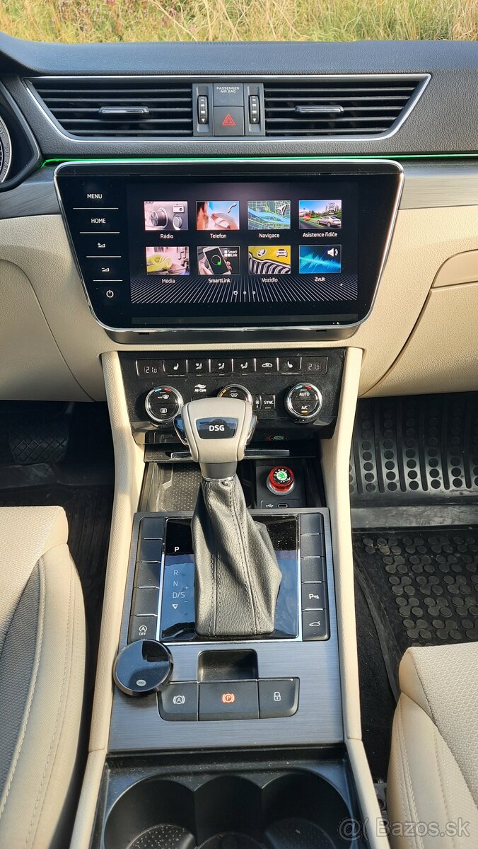 Predám Škoda Superb Combi 2.0 TDI SCR Live DSG - 9