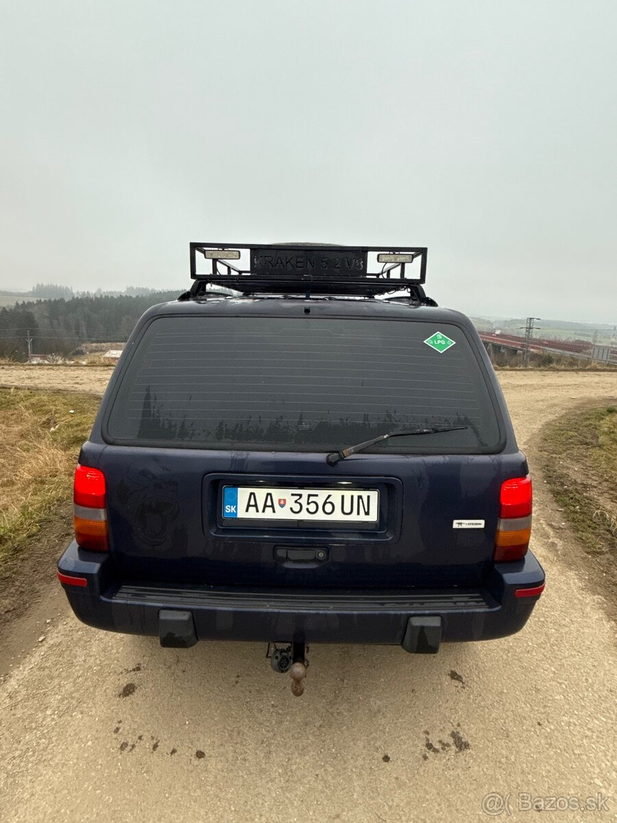 Jeep Grand Cherokee 5,2 - 9