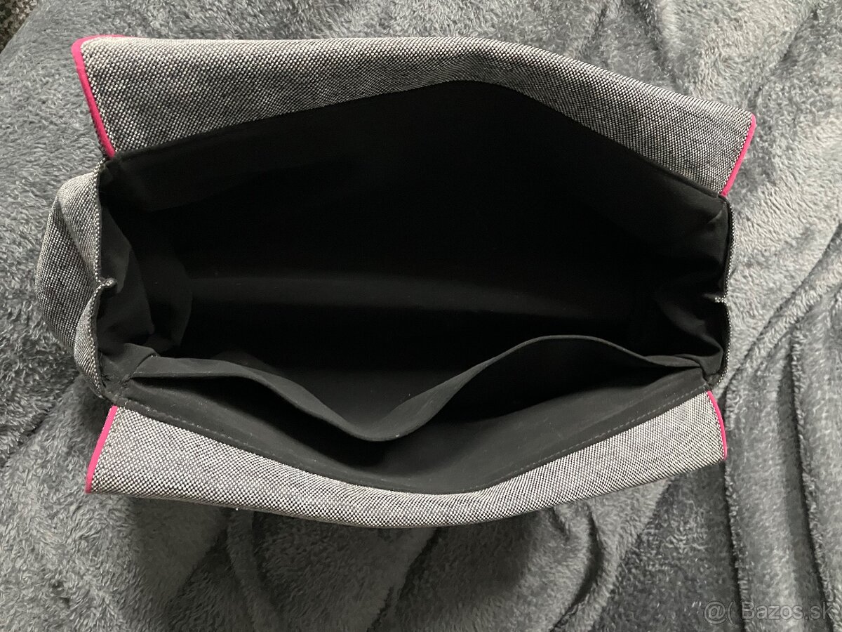 Dyson cestovné tašky a puzdrá - 9