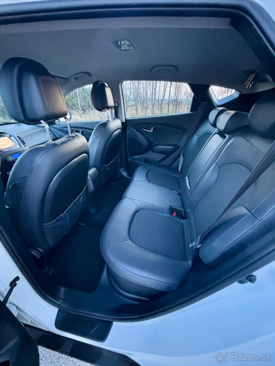 Hyundai ix35 1.7CRDi Premium -2015 - 9