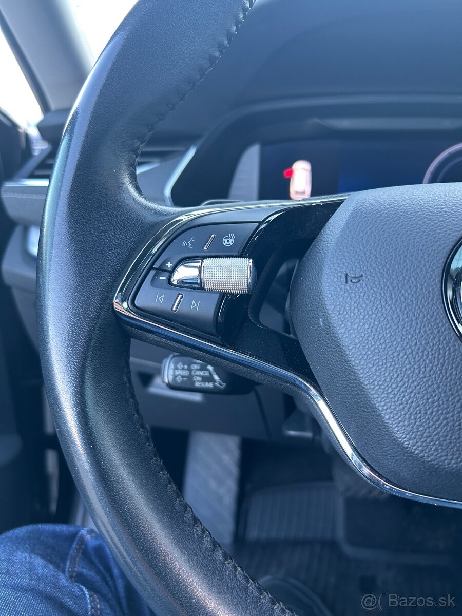 Škoda Octavia Combi 2.0TDI DSG, MATTRIX, Canton, Virtual - 9