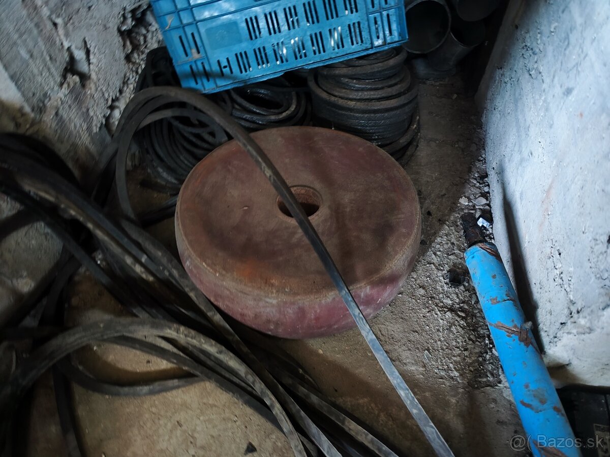 Náhradné diely - 9