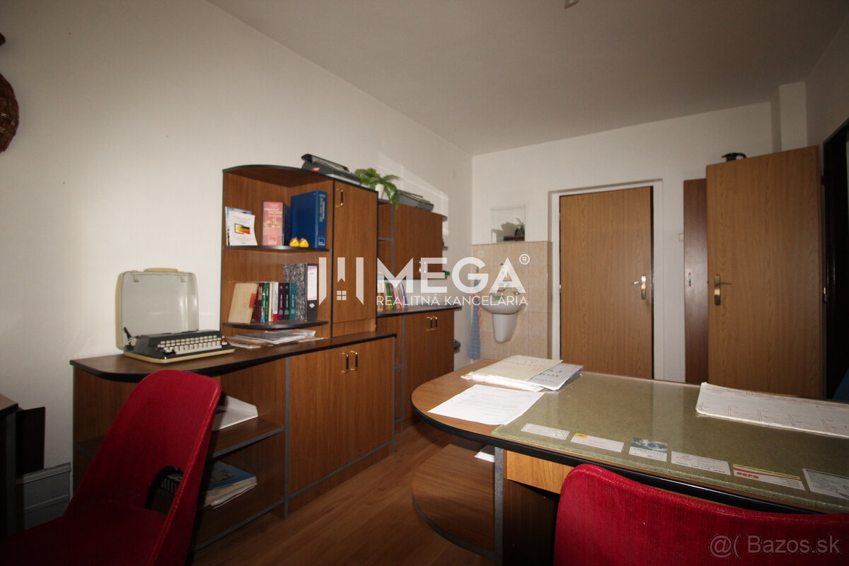 NA PREDAJ: Výnimočná nehnuteľnosť vo Vranove nad Topľou - 9