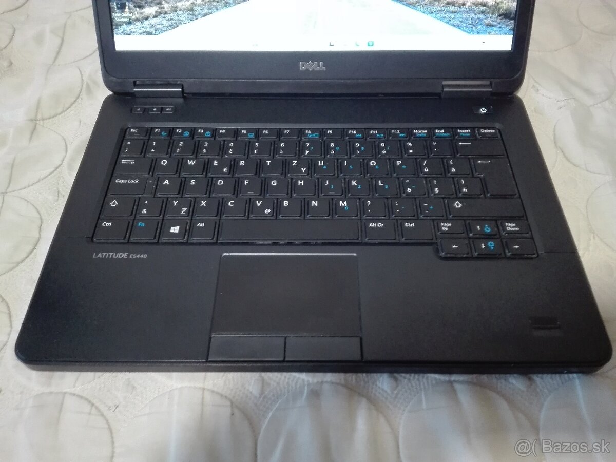 Dell. i5.SSD 128 GB+500 GB. 8 GB RAM. Nová baterka. - 9