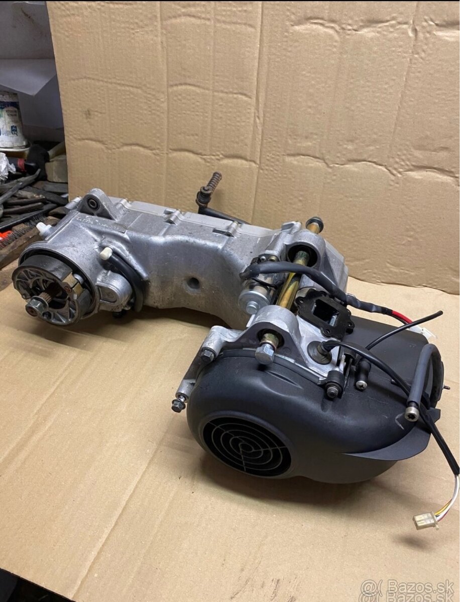 Motor Skuter Yamaha 50cc - 9