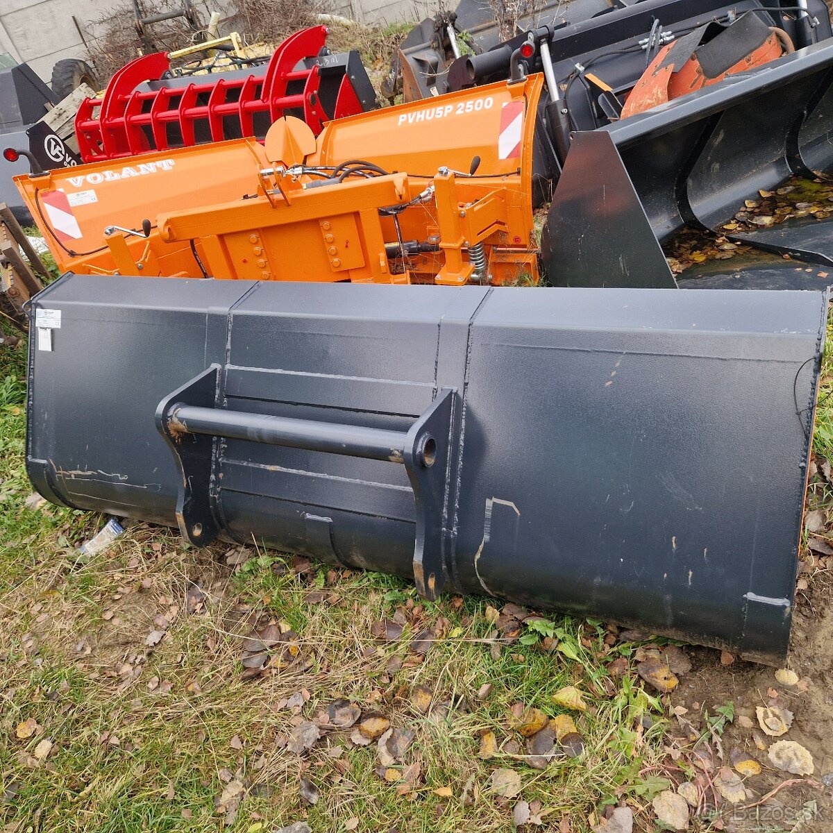 Predám Lopata,varecha,lyžica,zetor,manitou,jcb - 9