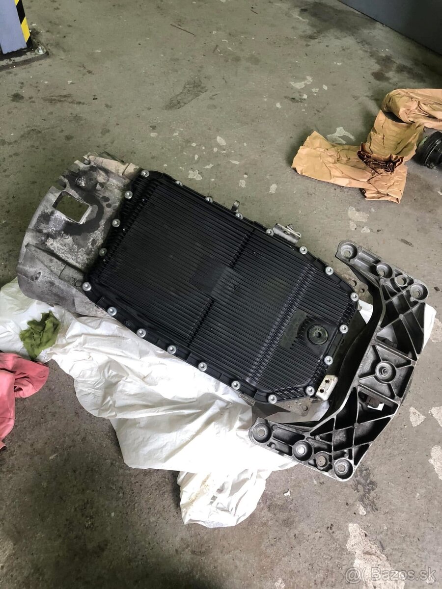 Predám prevodovku ZF 6HP28 e60 535d 210kw - 9