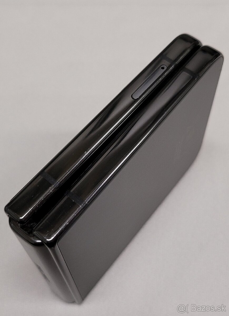Samsung Galaxy Z Flip 4 - Čierny - 9