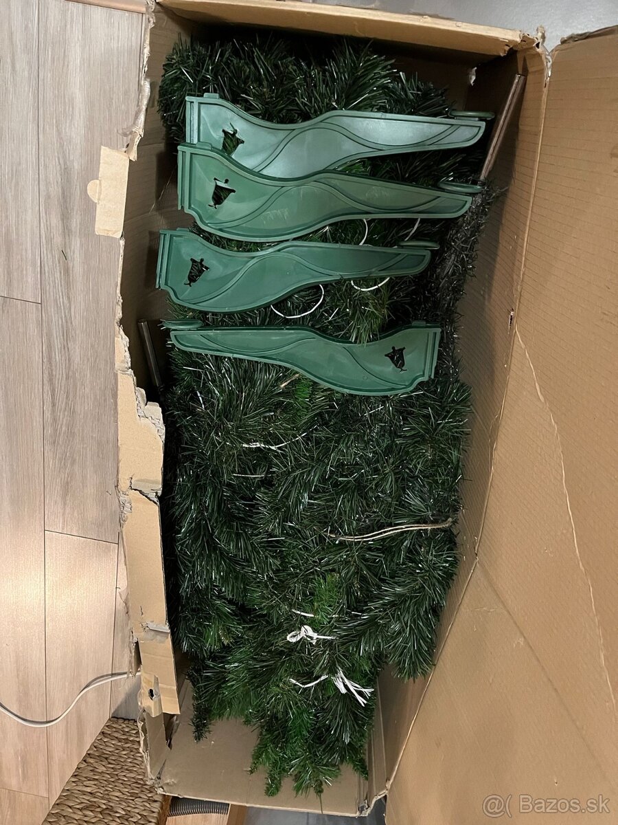 Vianočný stromček Lena - 9