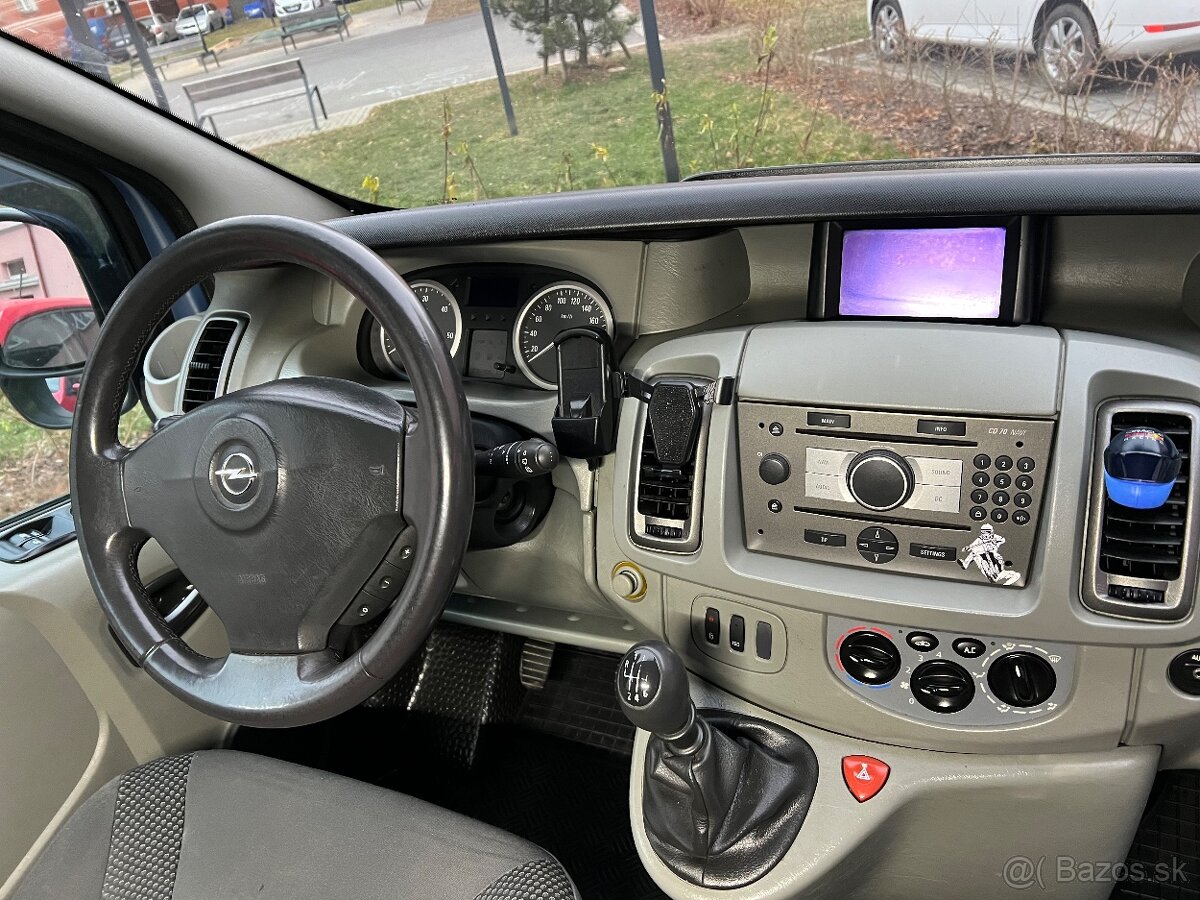 Opel Vivaro 2.5 cdti long - 9