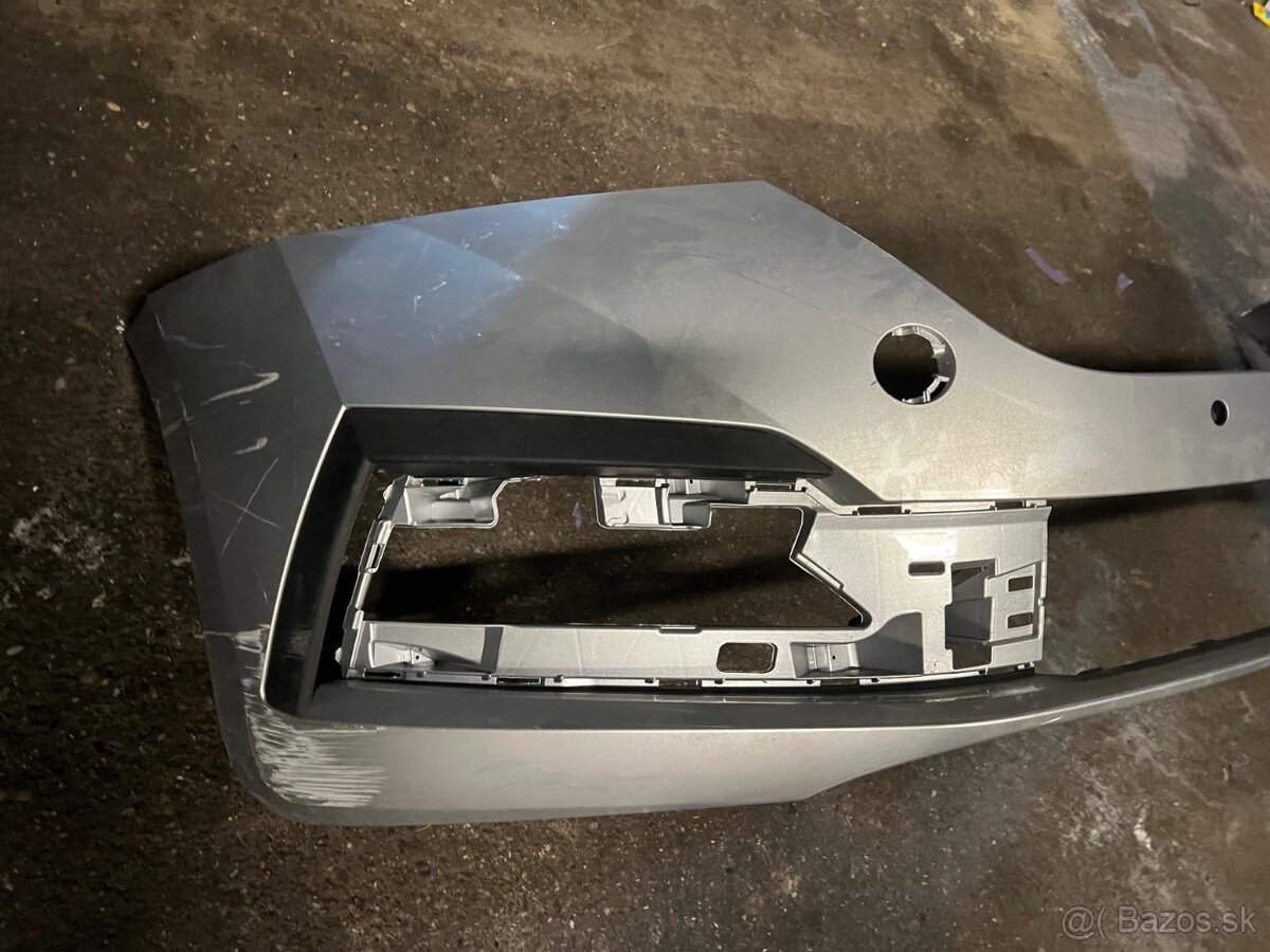 Octavia 4 svetlo, kapota, naraznik - 9