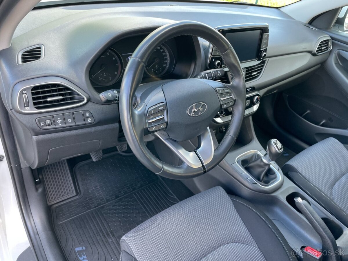 Hyundai i30 Com.1.0T-GDi Comfort ČR+1.maj - 9