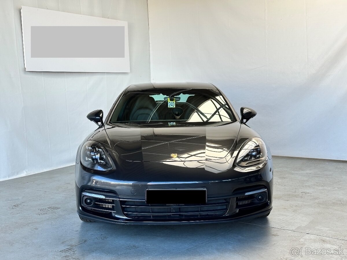 Porsche Panamera 4 - 9