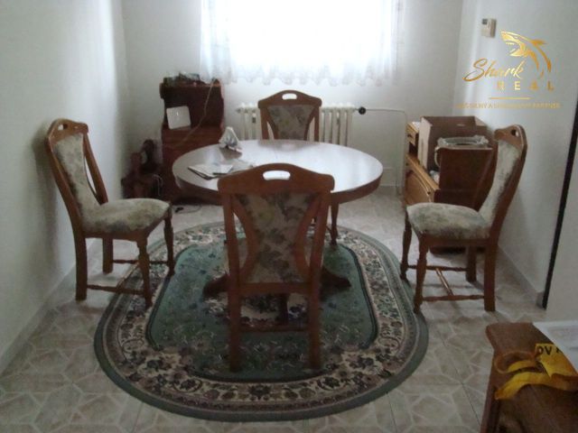 Na predaj luxusná rodinná vila - 9