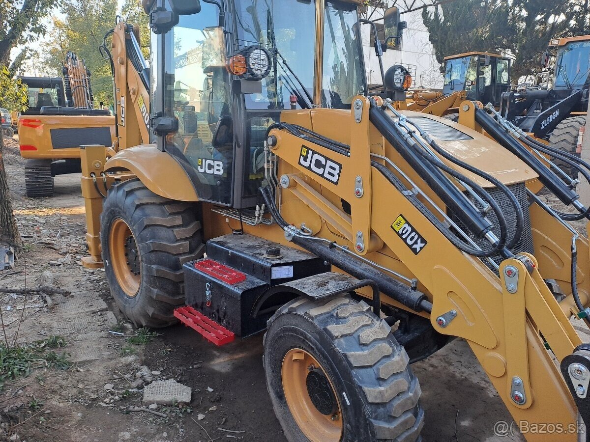 TRAKTORBAGR NO NAME -4x4 NOVÝ VELIKOSTI JCB 3CX - 9
