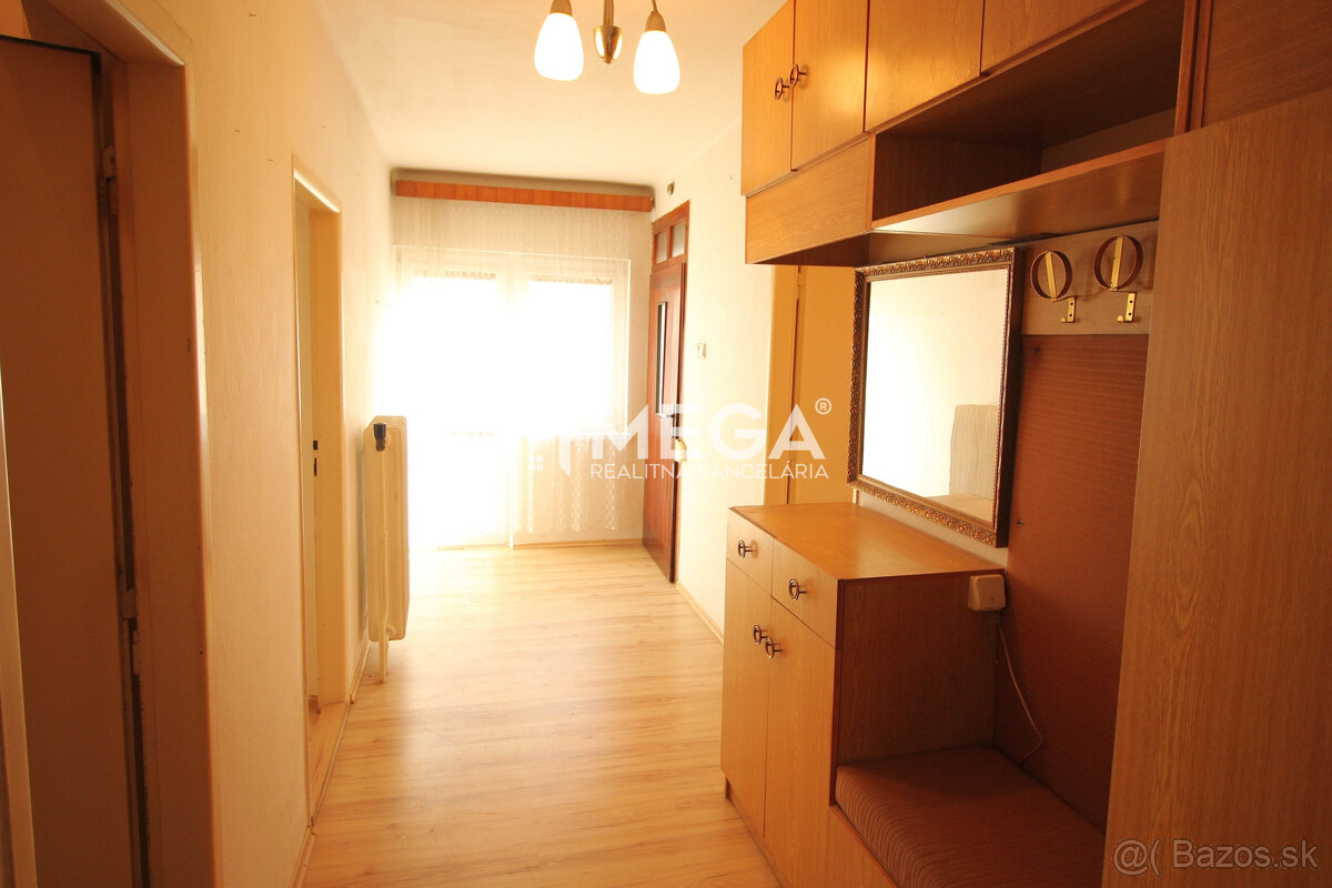 Na predaj rodinný dom na krásnom pozemku v obci Kamienka (Hu - 9