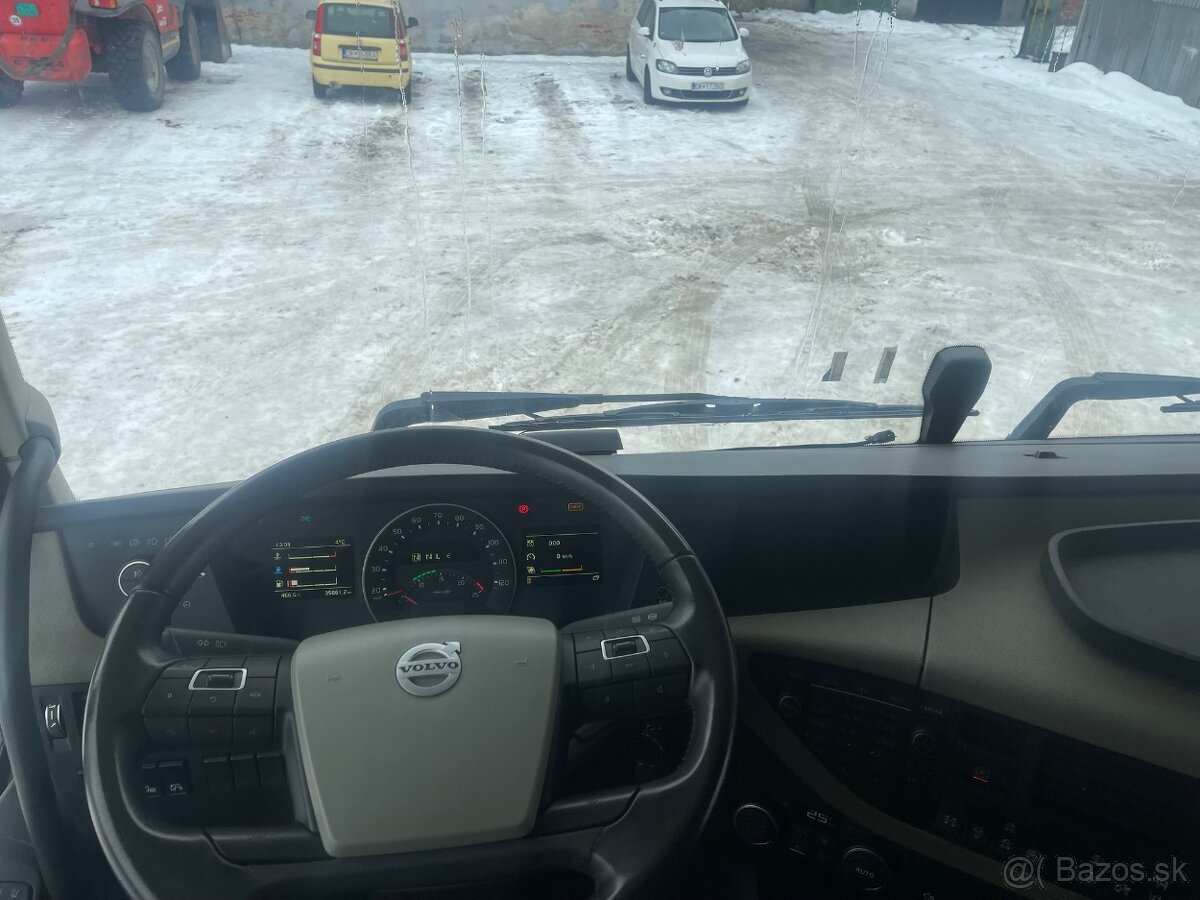 Predám Volvo FH540 - 9