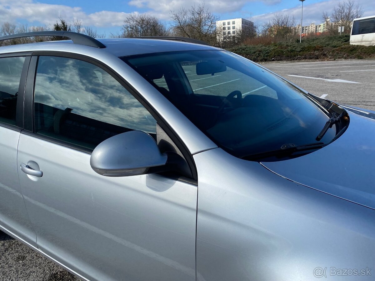 VW GOLF VARIANT 1.6 COMBI DIESEL 77KW - 9