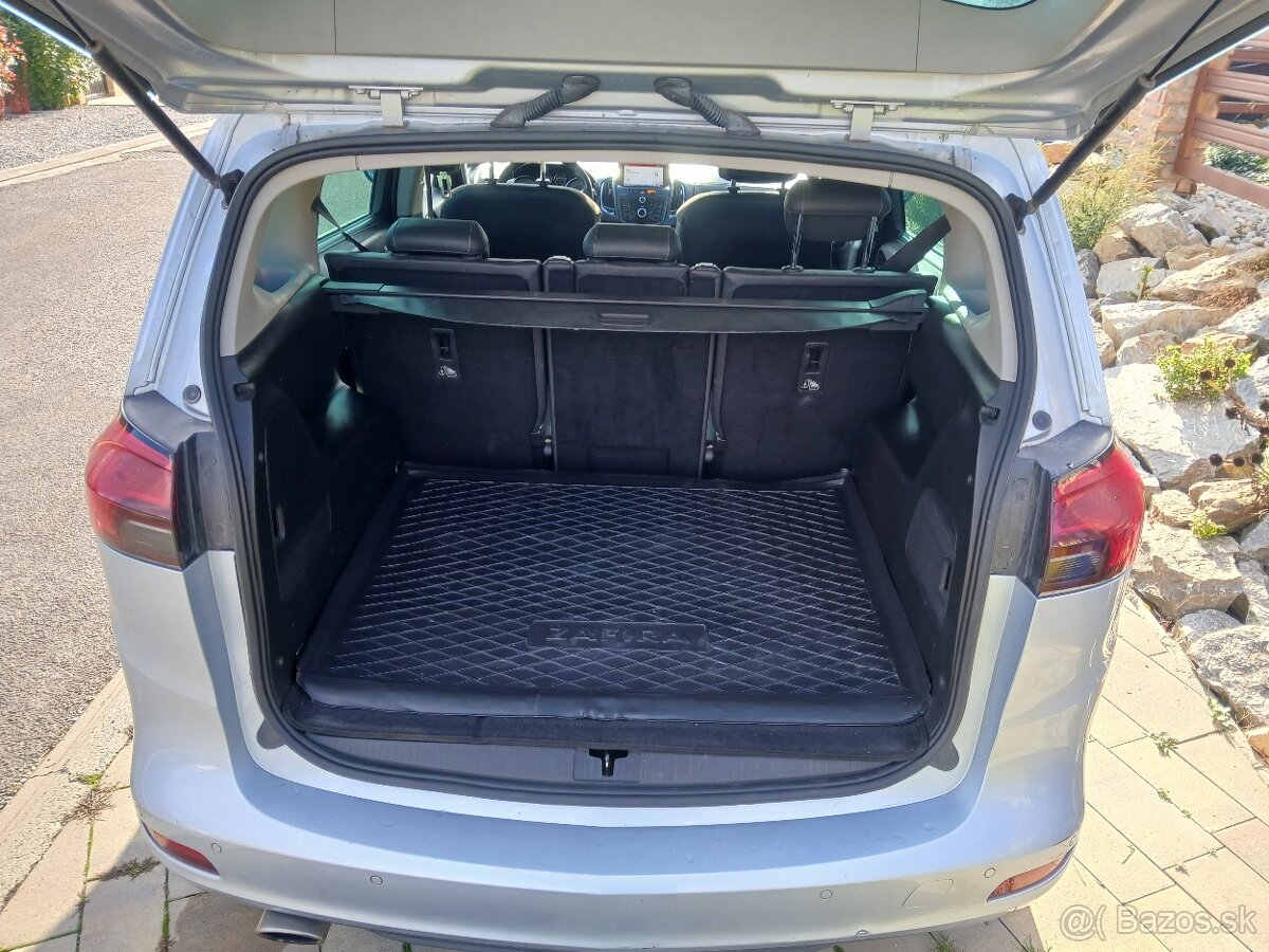 Opel Zafira Tourer 1.6 T benzin 2015 - 9