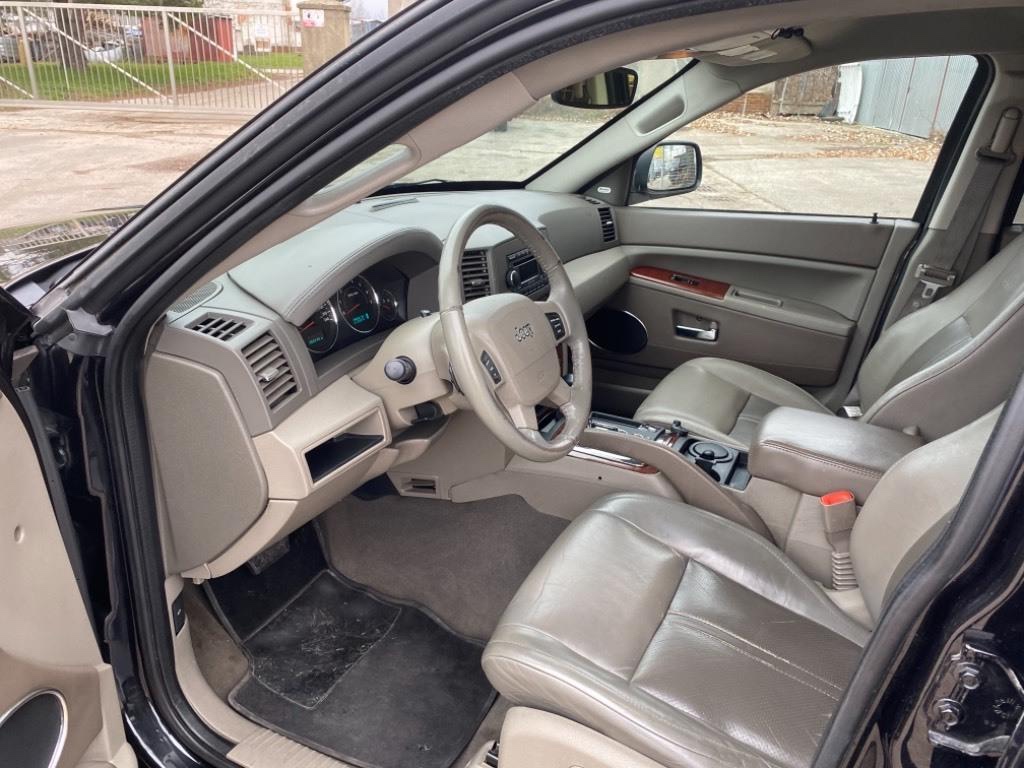 rozpredám: Jeep Grand Cherokee model WK 3.0 CRD 4x4, Automat - 9