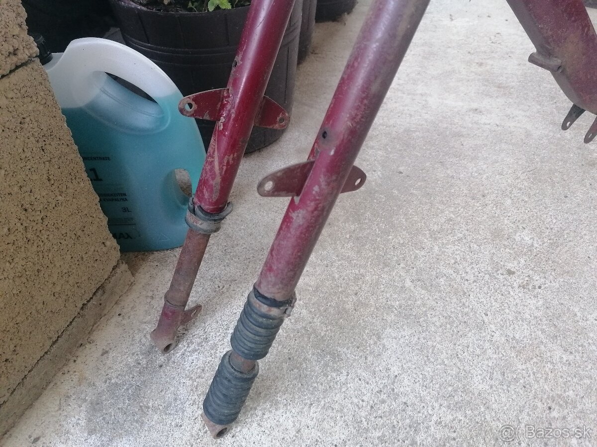 Predám rám s vidlicami na Jawa 555 pionier - 9