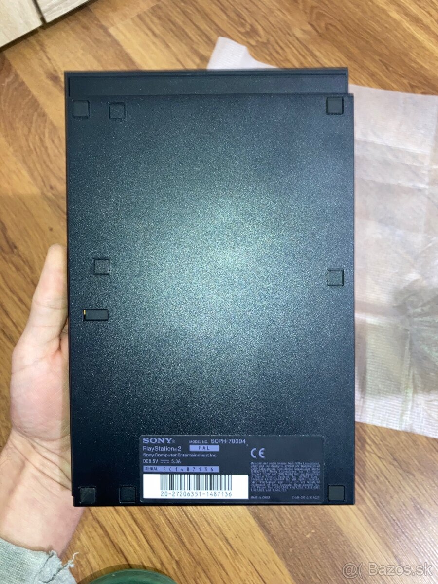 Predám PLAYSTATION 2 slim - 9