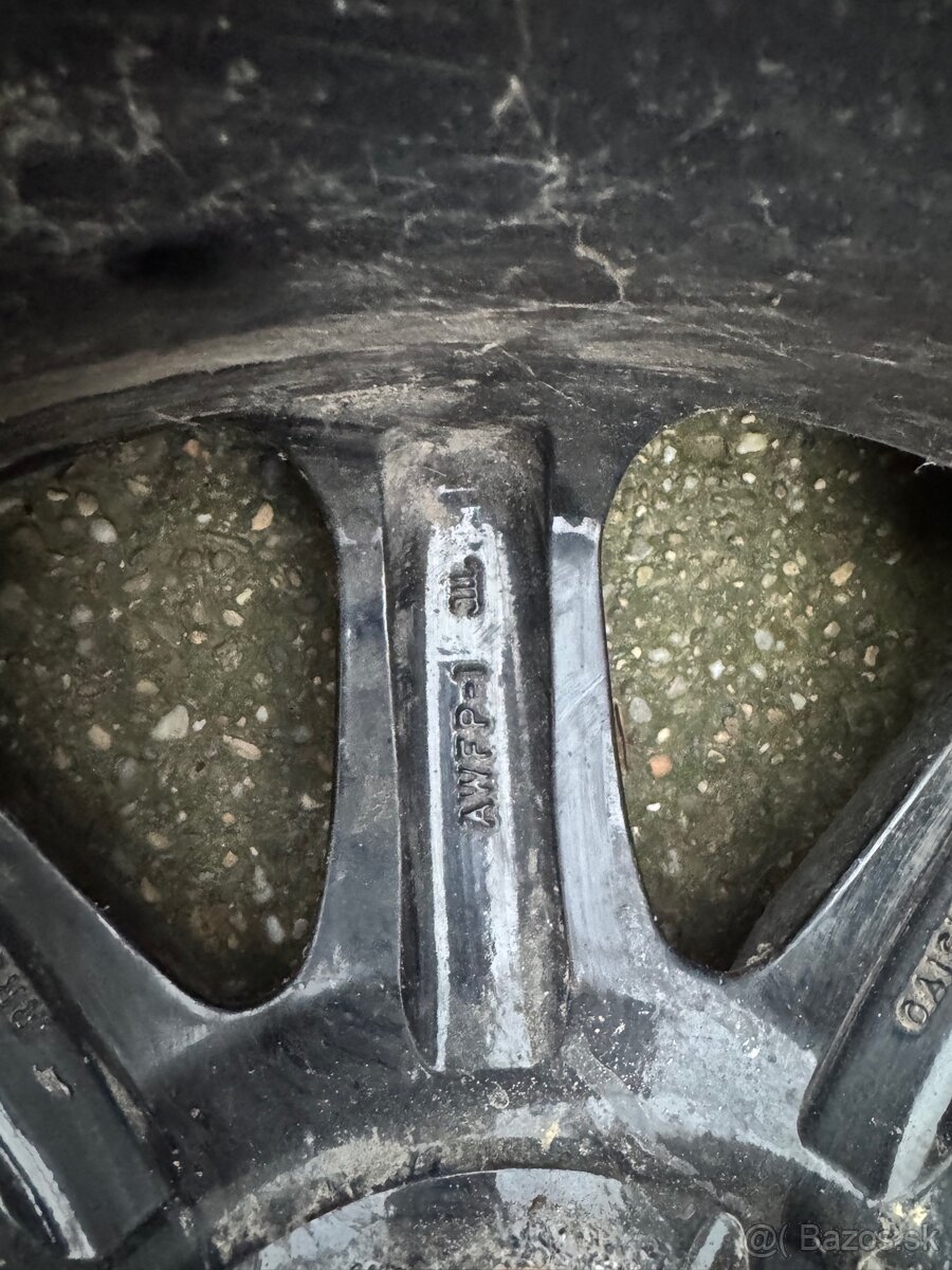 Land Rover 18” - 9