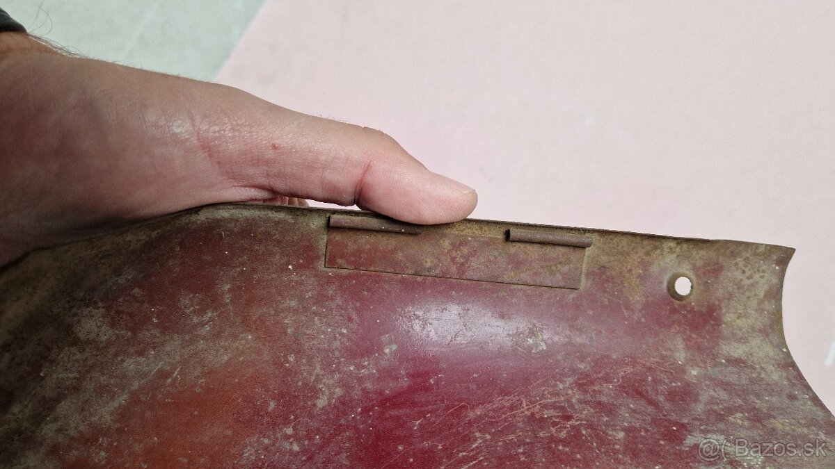 Prsíčka Jawa 550 Ľavostraný karburátor - vrchný diel - 9