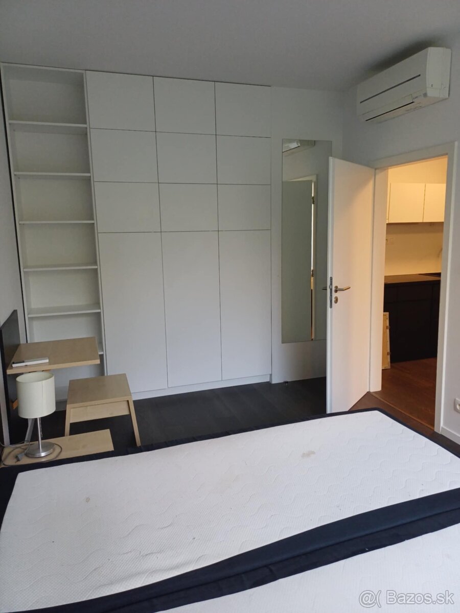 RK Byty Bratislava predá 2 izb. byt na ul. Žilinská, BA I. - 9