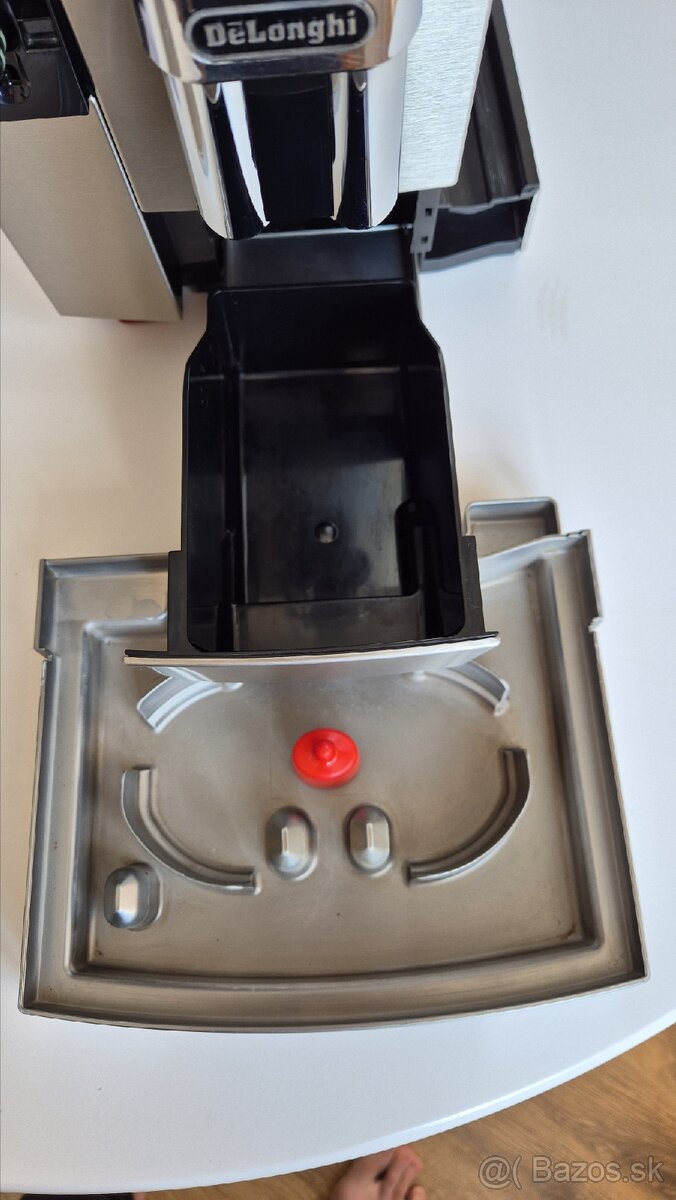 Kávovar DeLonghi PrimaDonna Deluxe - 9