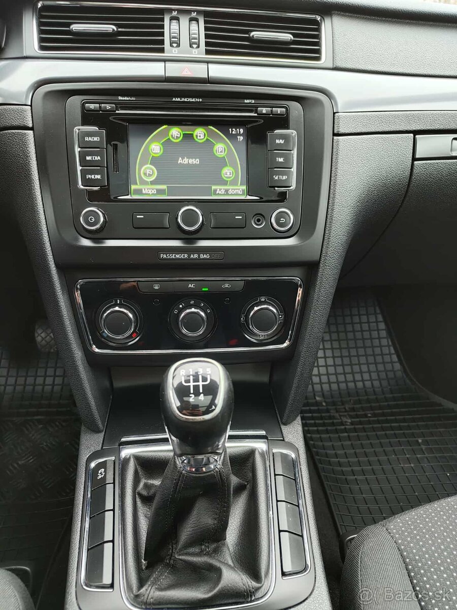 Škoda Superb combi 1.6 TDI CR DPF Comfort - 9