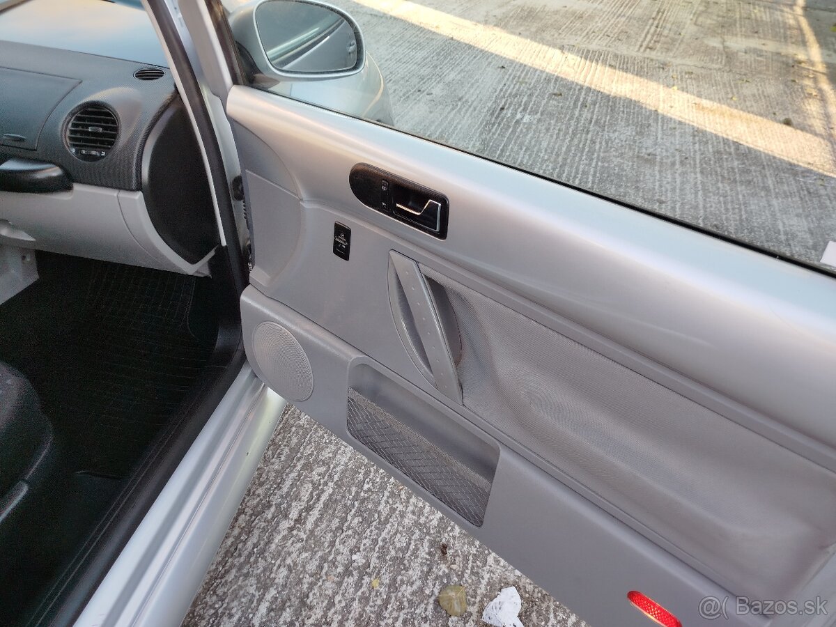 New beetle 1.6 benzín - 9