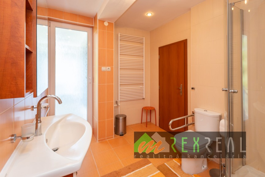 Predaj rodinného domu, Veľký Krtíš, ul. Družobná. - 9