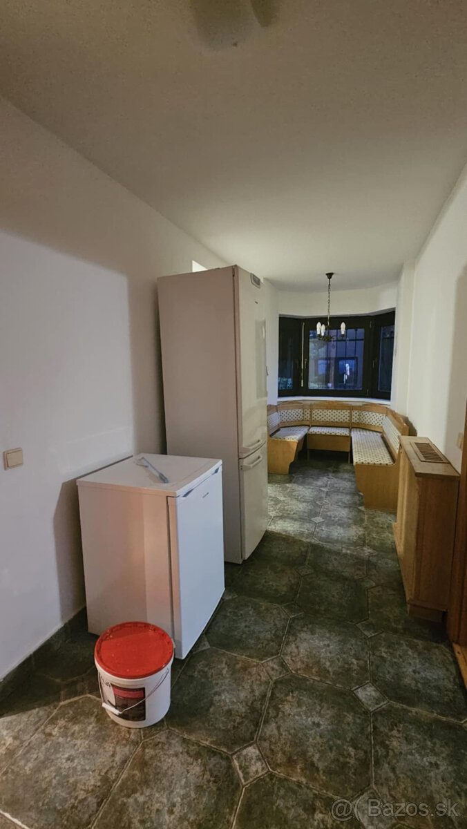 Prenájom priestranného apartmánu s nádherným výhľadom. - 9