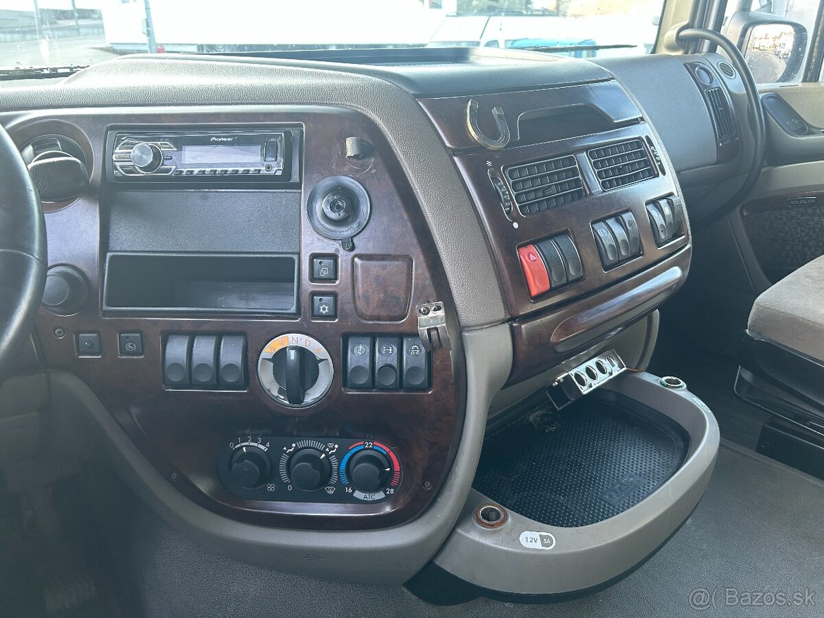 DAF XF 105.460 6x2 Lowdeck - 9