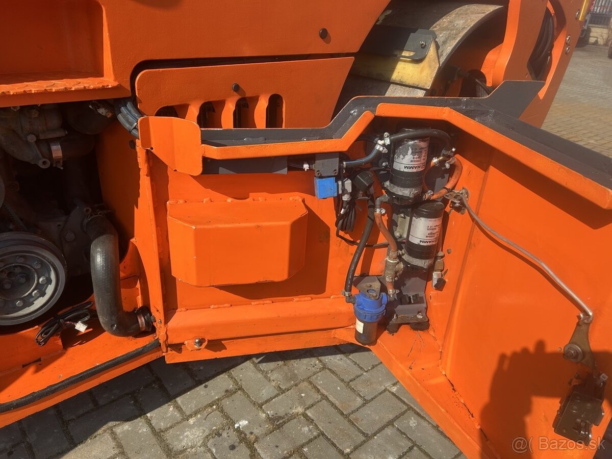HAMM DV 90 VO vibrační válec - 9